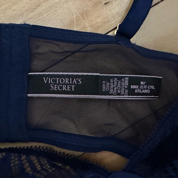 Victoria’s Secret Bralette - Picture 3 of 4